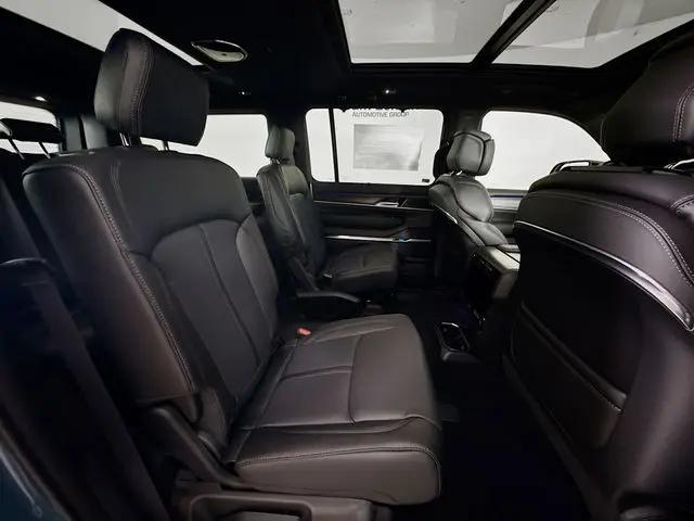 2026 Jeep Grand Wagoneer Summit Obsidian 4x4
