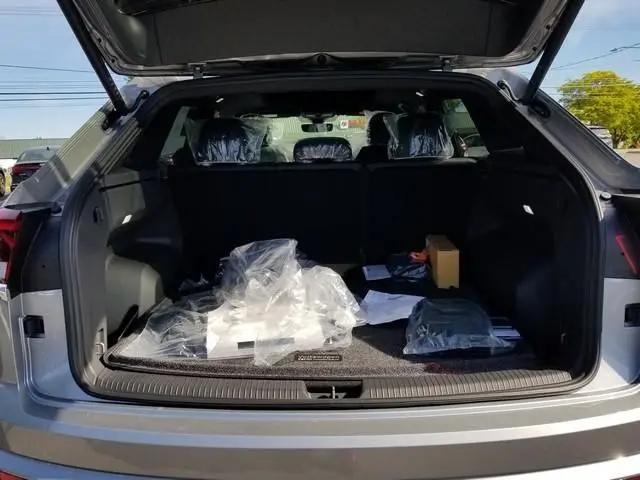 2026 Volkswagen Atlas Cross Sport SEL Premium R-Line