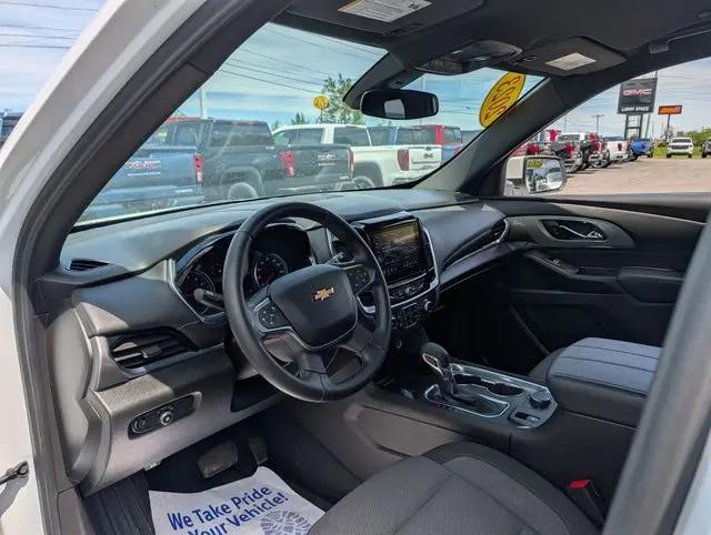 2023 Chevrolet Traverse AWD LT Cloth