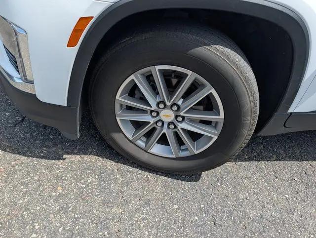 2023 Chevrolet Traverse AWD LT Cloth