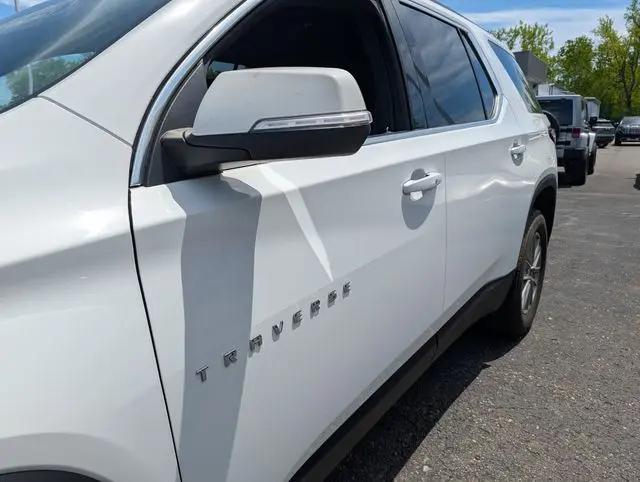 2023 Chevrolet Traverse AWD LT Cloth