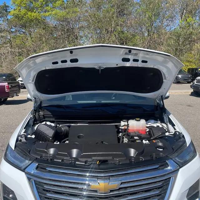 2023 Chevrolet Traverse AWD LT Cloth