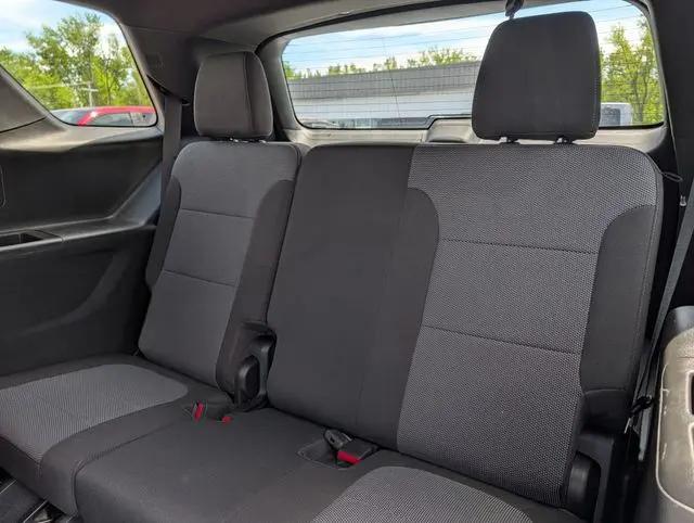 2023 Chevrolet Traverse AWD LT Cloth