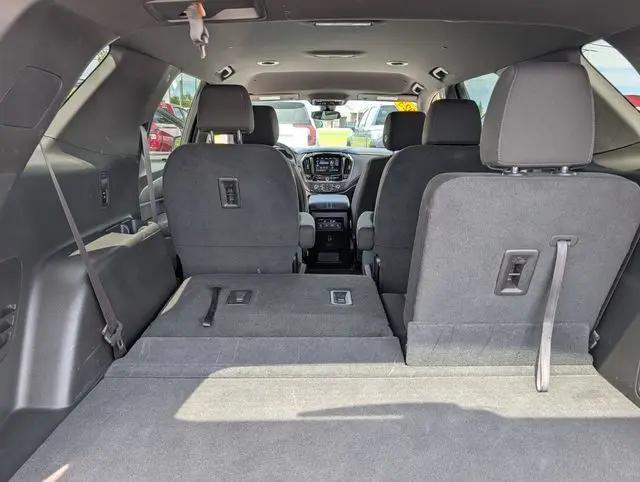 2023 Chevrolet Traverse AWD LT Cloth