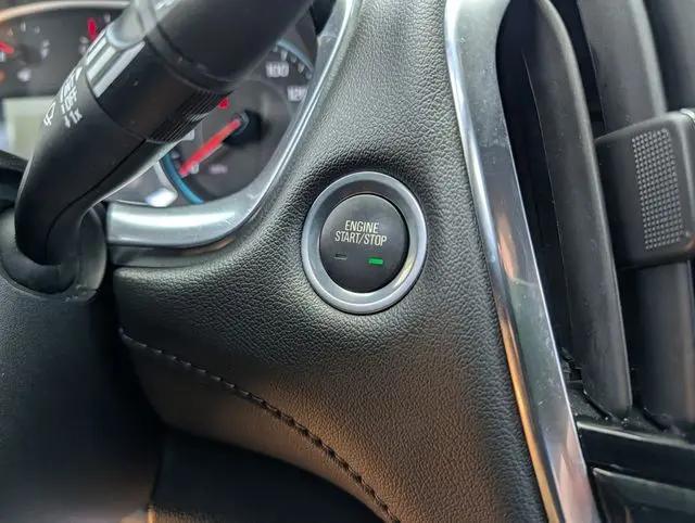 2023 Chevrolet Traverse AWD LT Cloth