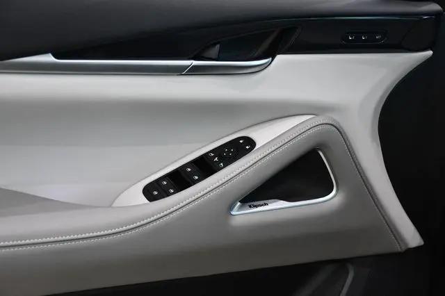 2027 INFINITI X6 SPORT