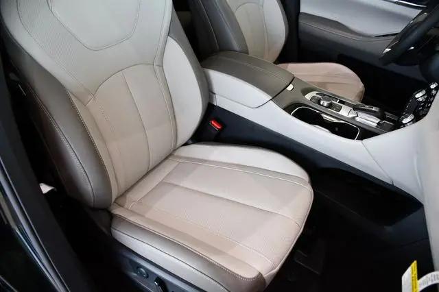 2027 INFINITI X6 SPORT
