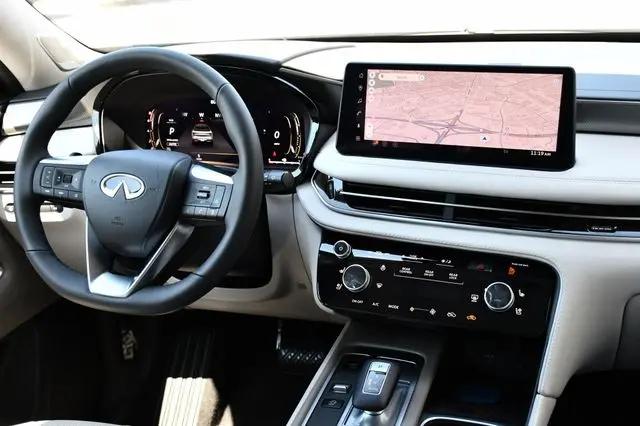 2027 INFINITI QX60 LUXE