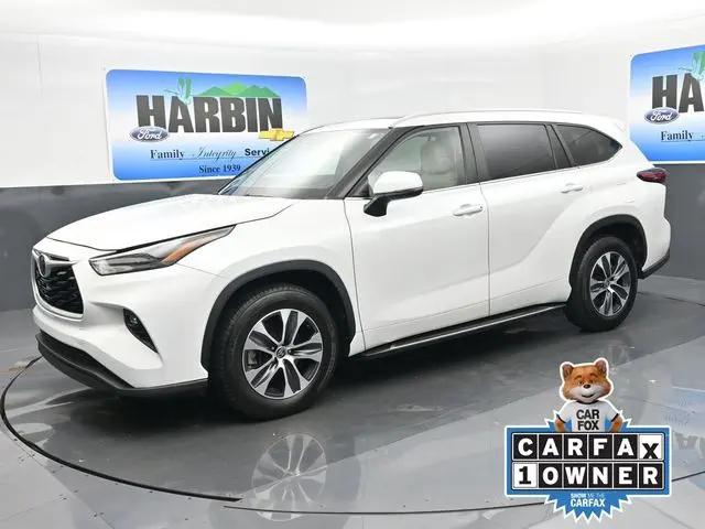 2023 Toyota Highlander XLE for sale in Scottsboro, AL