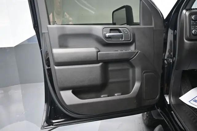 2025 Chevrolet Silverado 2500HD 4WD Crew Cab Standard Bed Custom