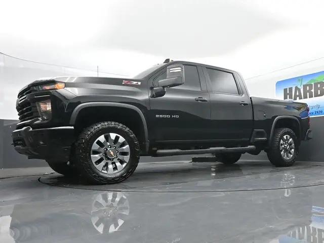 2025 Chevrolet Silverado 2500HD 4WD Crew Cab Standard Bed Custom