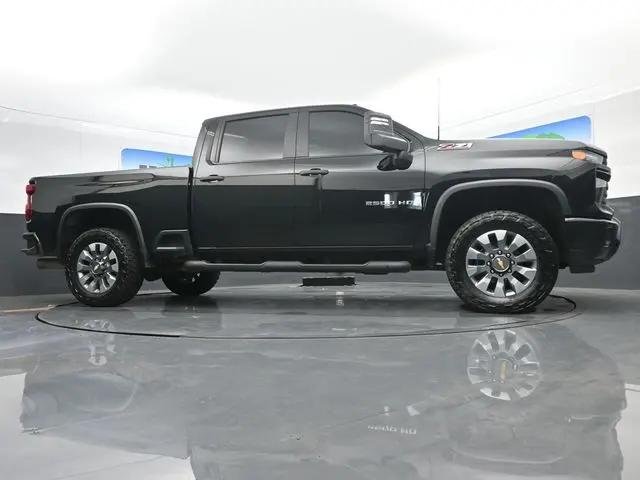 2025 Chevrolet Silverado 2500HD 4WD Crew Cab Standard Bed Custom
