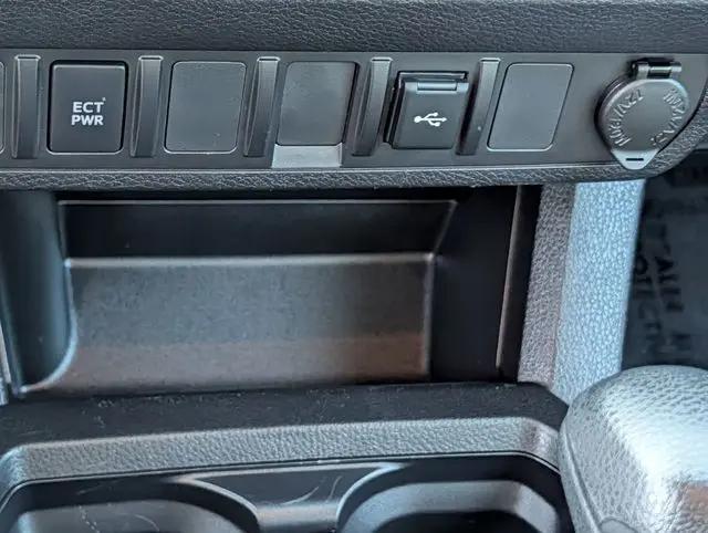 2023 Toyota Tacoma SR V6