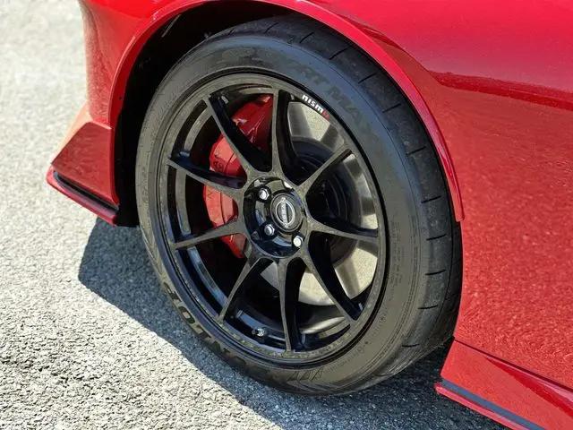 2025 Nissan Z NISMO 9-speed automatic Transmission