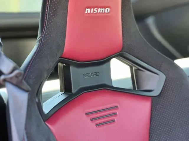 2025 Nissan Z NISMO 9-speed automatic Transmission