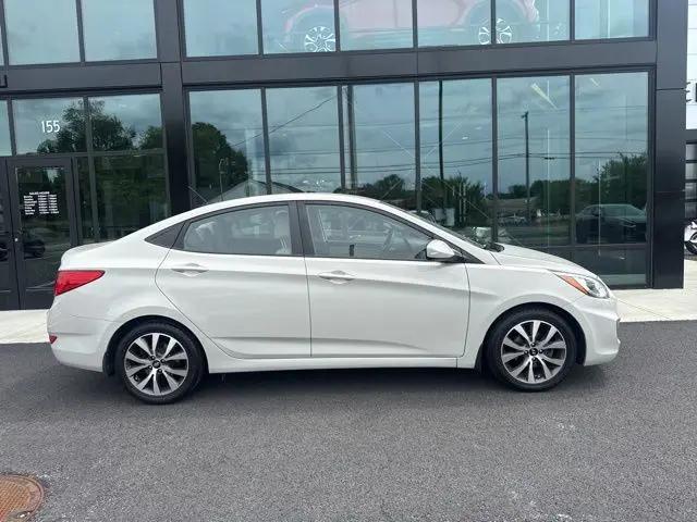 2017 Hyundai Accent Value Edition