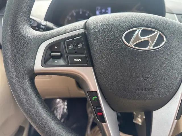 2017 Hyundai Accent Value Edition