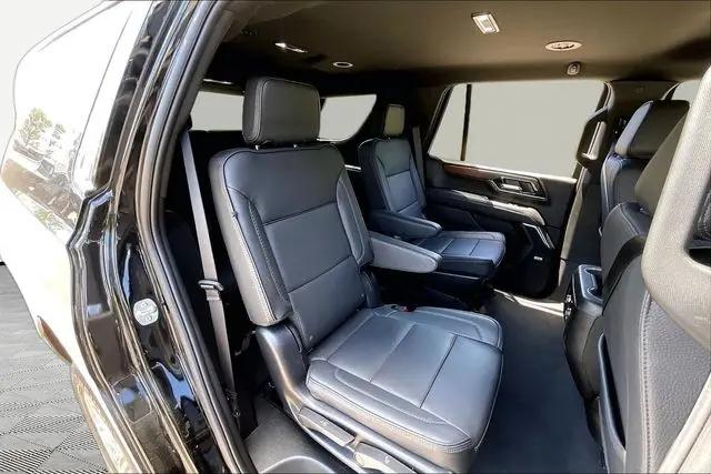2025 GMC Yukon 4WD Denali