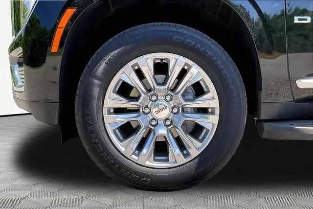 2025 GMC Yukon 4WD Denali
