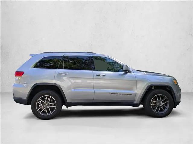 2020 Jeep Grand Cherokee Laredo E 4x4
