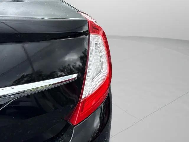 2016 Lincoln MKS Standard