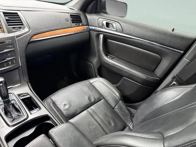 2016 Lincoln MKS Standard