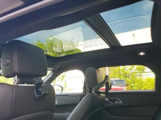 2026 Land Rover Range Rover Velar Belgravia Edition
