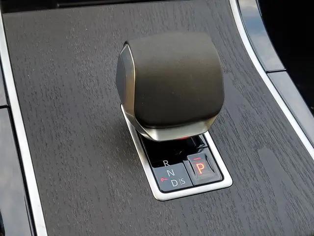 2026 Land Rover Range Rover Velar Belgravia Edition