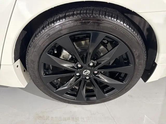 2022 Nissan Maxima SR Xtronic CVT