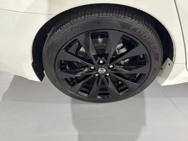 2022 Nissan Maxima SR Xtronic CVT
