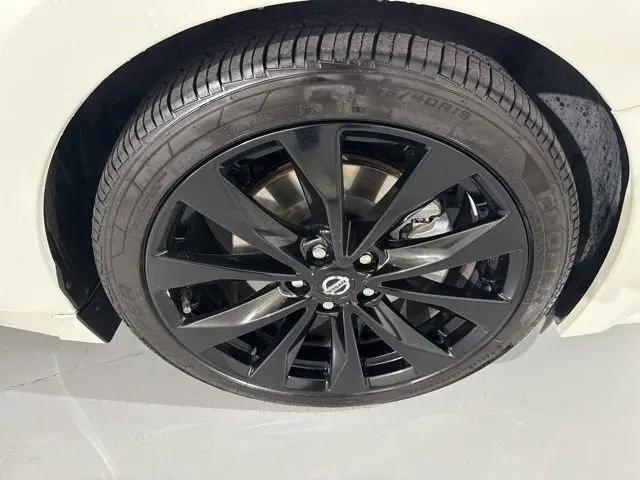 2022 Nissan Maxima SR Xtronic CVT