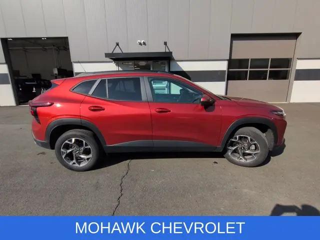 2024 Chevrolet Trax FWD LT