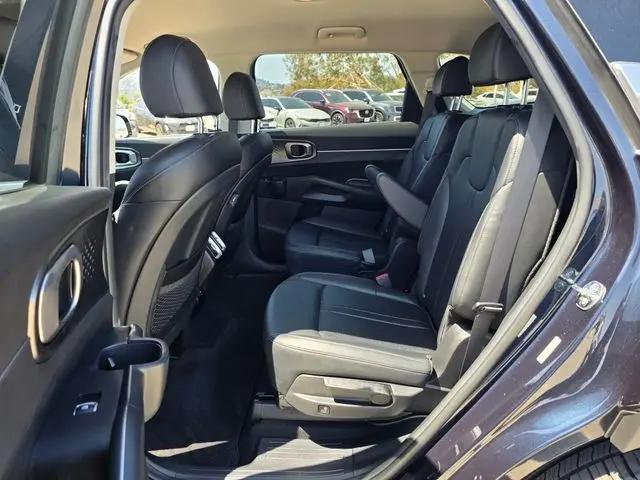 2023 Kia Sorento Hybrid EX