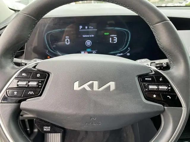 2023 Kia Niro EX