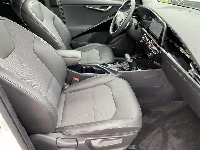 2023 Kia Niro EX
