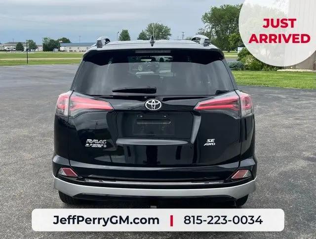 2016 Toyota RAV4 SE