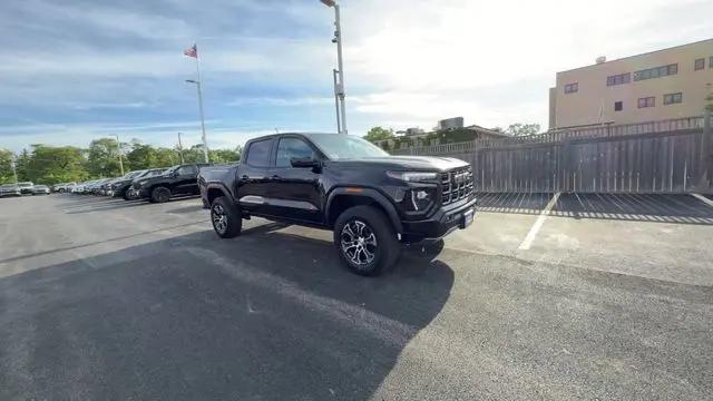 2023 GMC Canyon AT4