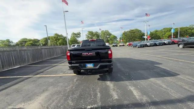 2023 GMC Canyon AT4