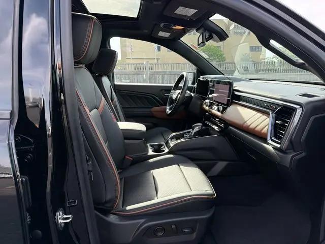 2023 GMC Canyon AT4