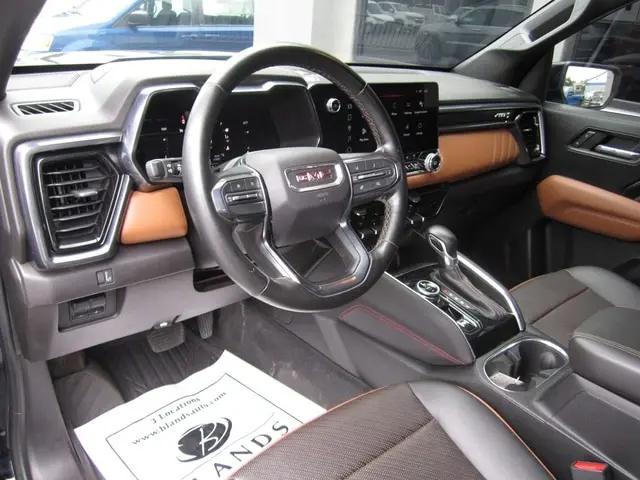 2023 GMC Canyon AT4
