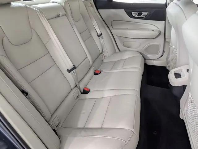 2024 Volvo S60 B5 Plus Dark Theme