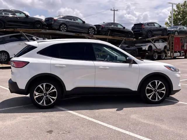 2022 Ford Escape SE
