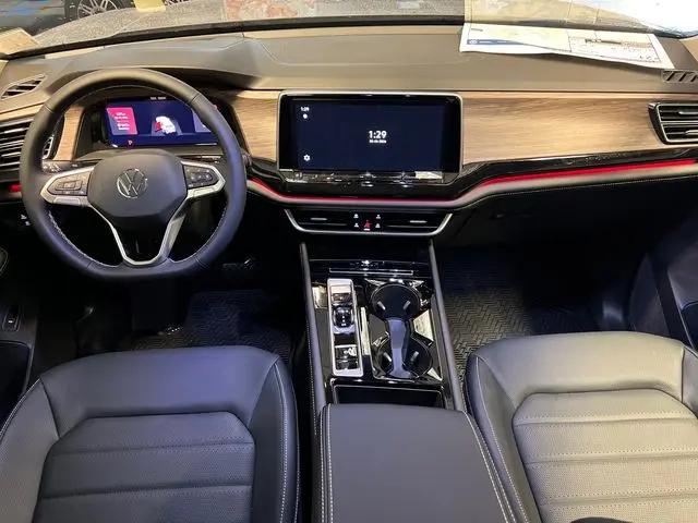 2026 Volkswagen Atlas SEL