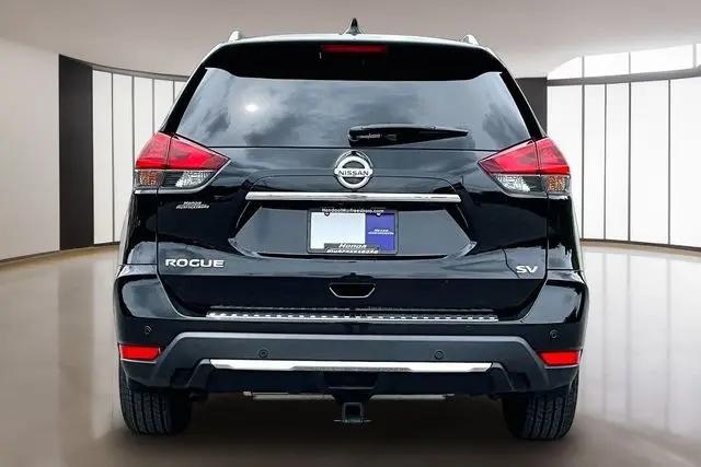 2020 Nissan Rogue SV FWD