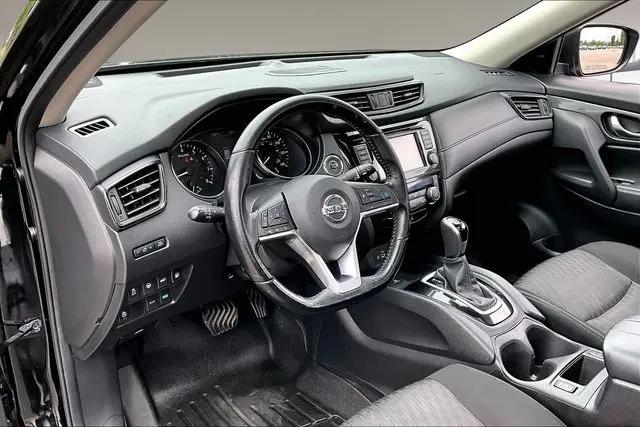 2020 Nissan Rogue SV FWD