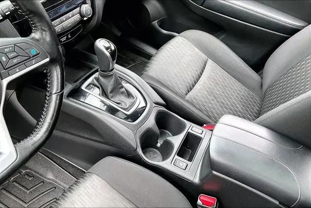 2020 Nissan Rogue SV FWD