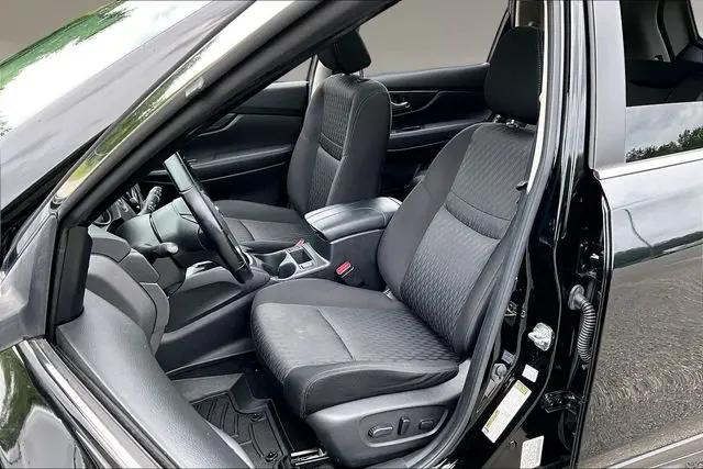 2020 Nissan Rogue SV FWD