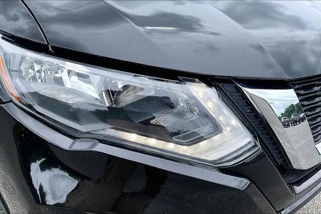 2020 Nissan Rogue SV FWD