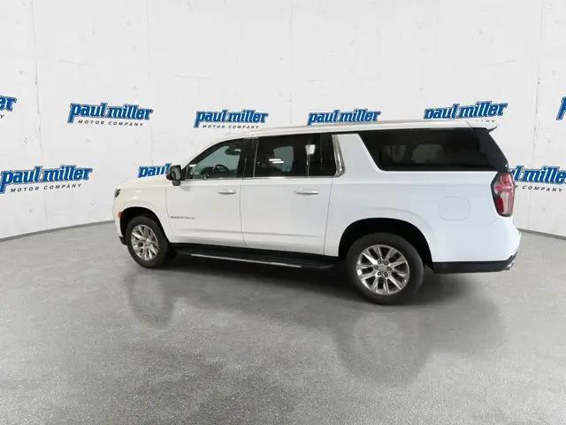 2022 Chevrolet Suburban 4WD Premier