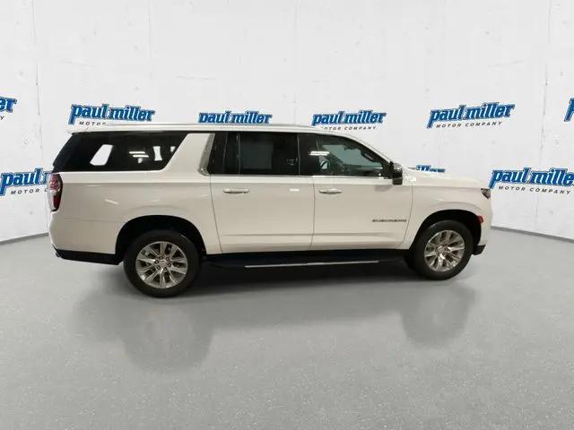 2022 Chevrolet Suburban 4WD Premier